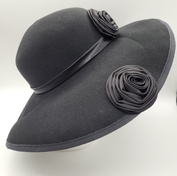 MICHAEL HOWARD for JACQUELINE FERRAR | vintage wool felt rosette wide brim hat - Picture 3 of 8